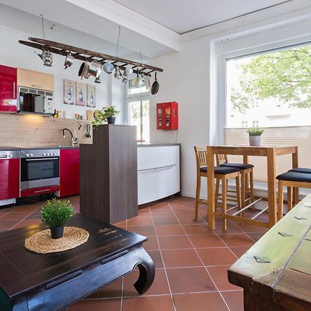 Doppelzimmer III Gaestezimmer In Unterkunft Mit Gemeinschaftsbad Und Gemeinschaftskueche Chemnitz Exterior foto