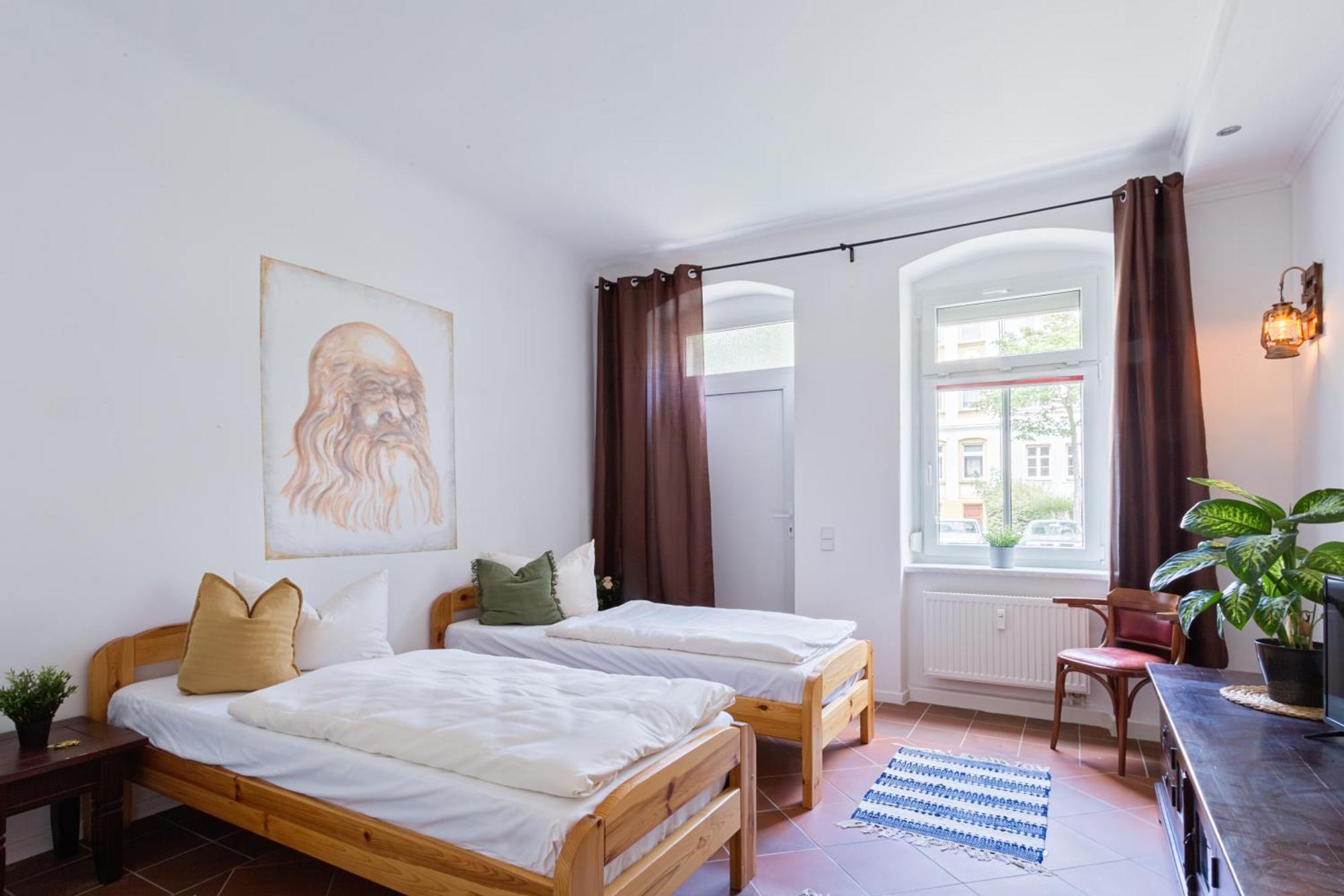 Doppelzimmer III Gaestezimmer In Unterkunft Mit Gemeinschaftsbad Und Gemeinschaftskueche Chemnitz Exterior foto